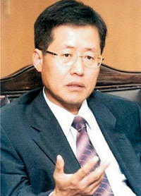 드라마 ‘모래시계’의 모델 검사 시절.