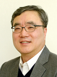 <法治와 協治로 국가위기 넘자>국정농단·정경유착 公憤 불러… 제왕적 대통령, 고질적 문제로