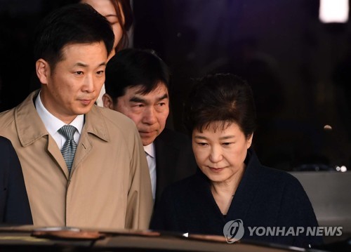 유영하 변호사(좌), 박근혜 전 대통령(우) [연합뉴스 자료사진]