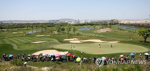 국내 골프장 매출 1위 스카이72 골프장에서 열린 대회 모습.