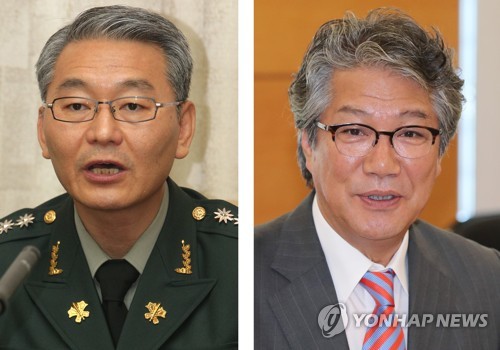 (서울=연합뉴스) 문재인 대통령은 24일 차관급인 청와대 국가안보실 1차장에 이상철(60) 성신여대 안보학 교수(왼쪽)를, 2차장에 김기정(61) 연세대 행정대학원장을 각각 임명했다. 2017.5.24 [연합뉴스 자료사진]