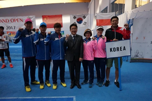 폴란드컵 정구대회에 출전한 한국대표팀[대한정구협회 제공=연합뉴스]