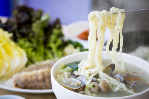 인천 영흥도 바지락해물칼국수