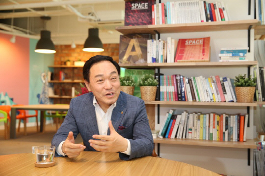 <일자리 창출, 기초단체장에 듣는다>“채용박람회· ‘할미손도시락’사업 확대… ‘靑·老’고용 활력”