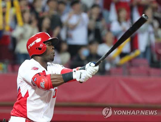 KIA 타이거즈 외국인 타자 로저 버나디나. [연합뉴스 자료사진]