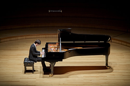 지난 1월 3일 서울 롯데콘서트홀에서 열린 피아니스트 조성진의 리사이틀.
