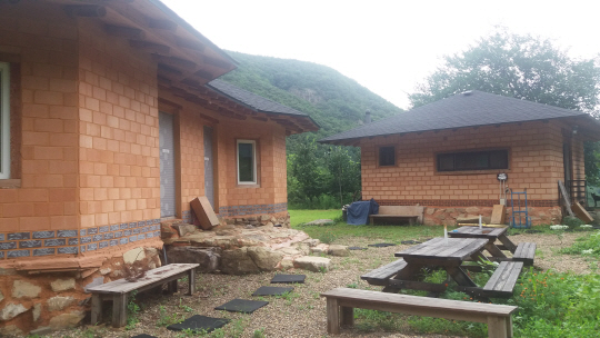 청화원 황토방 숙박동