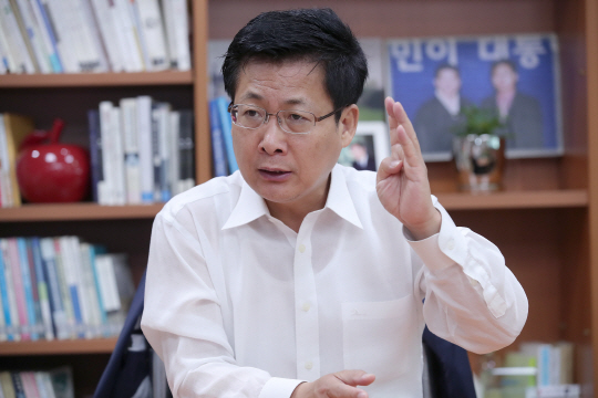 <일자리 창출, 기초단체장에 듣는다>고양시장 “‘실리콘밸리’ 조성으로 25만개 일자리 창출”