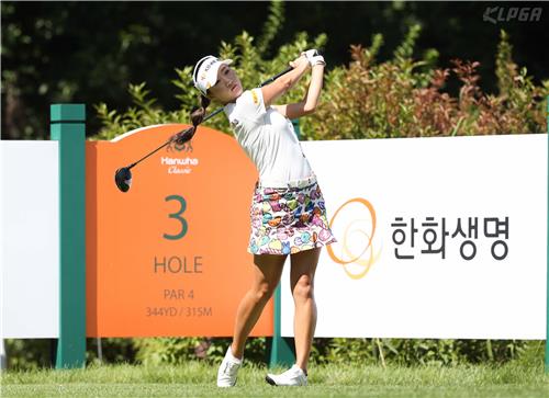 오지현의 3번 홀 티샷 장면. [KLPGA 사진 제공]