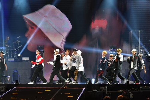 서태지와아이들 재현한 서태지와 방탄소년단 [서태지컴퍼니 제공]