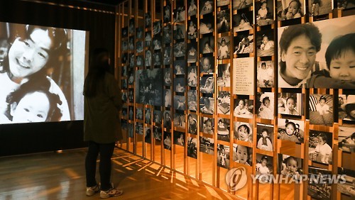 2016년 열린 김광석 20주기 추모전 [연합뉴스 자료사진]