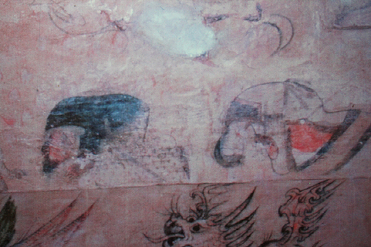 중국 만주 집안시 장천1호 고분 벽화 속 고구려인 남녀가 절하는 장면. 상투와 남녀 한복이 인상적이다. 집안시 고구려 고분벽화 전시실.