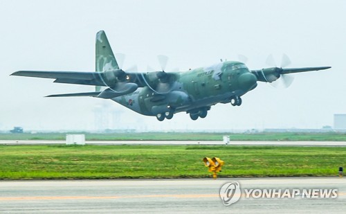 군이 성능개량을 진행 중인 C-130H 수송기[연합뉴스 자료사진]