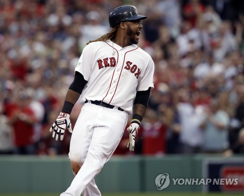 2타점 적시타 치고 포효하는 라미레스 [AP=연합뉴스]