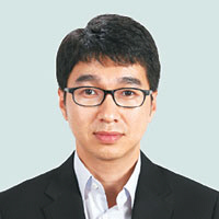 <일본이야기>잇단 과로사·자살… 회사가 칼퇴근 ‘강요’