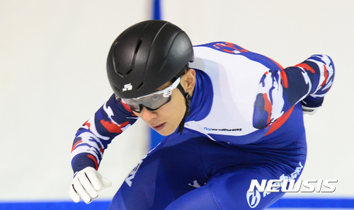 【서울=뉴시스】 빅토르 안(안현수)과 러시아 쇼트트랙 대표팀이 지난 7월 한국체육대학교에서 전지훈련을 했다.