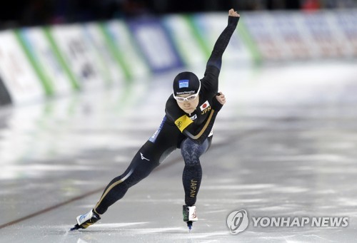 질주하는 일본의 고다이라 나오.[AP=연합뉴스 자료사진]