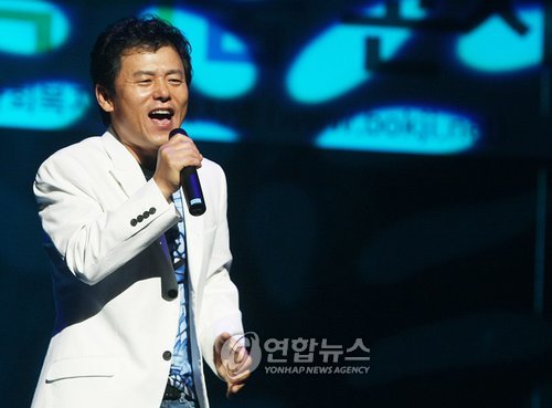 열창하는 구창모[연합뉴스=자료사진]