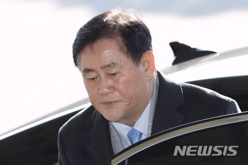 【서울=뉴시스】최경환 자유한국당 의원. 2017.12.06.