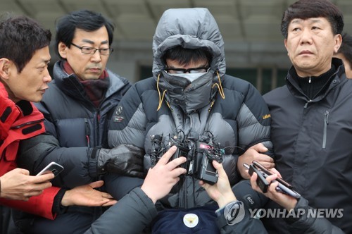 침묵하는 고준희양 친부 [연합뉴스 자료사진]