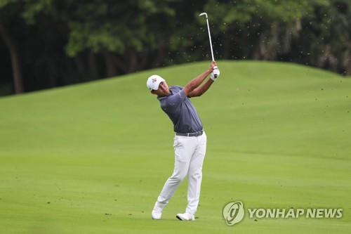 김시우 샷 모습. [EPA=연합뉴스 자료사진]