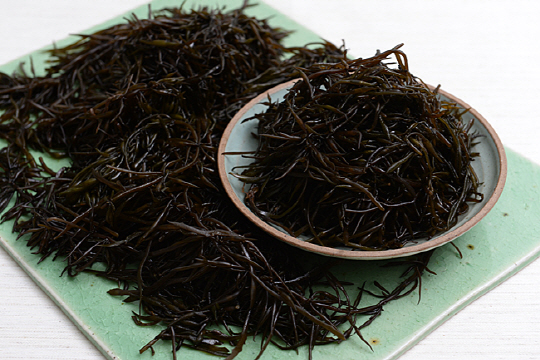 <윤승일 원장의 디톡스 푸드>톳, 고혈압 잡는 천연 식품… 이명·난청에 좋은 ‘귀밝이 해초’