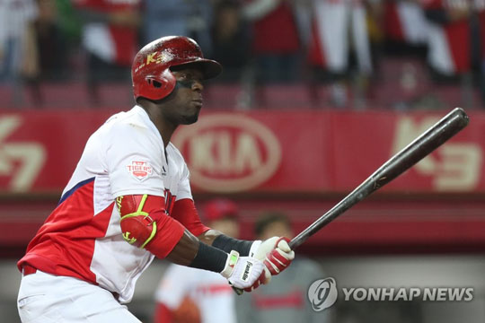 KIA 타이거즈 외국인 타자 로저 버나디나. [연합뉴스 자료사진]
