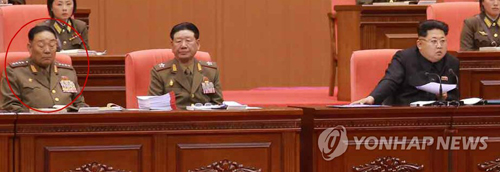 2015년 김정은 연설 중 눈 감은 현영철 전 인민무력부장[연합뉴스 자료사진]