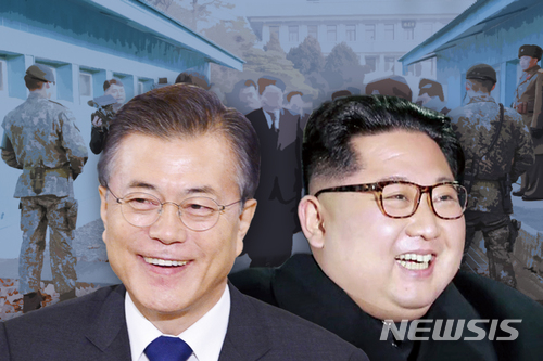【서울=뉴시스】 27일 판문점 평화의 집에서 남북 정상회담을 갖는 문재인 대통령과 김정은 북한 국무위원장의 모습.