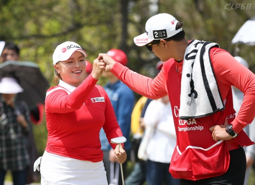 통산 10승 고지에 오른 장하나.(KLPGA 제공)