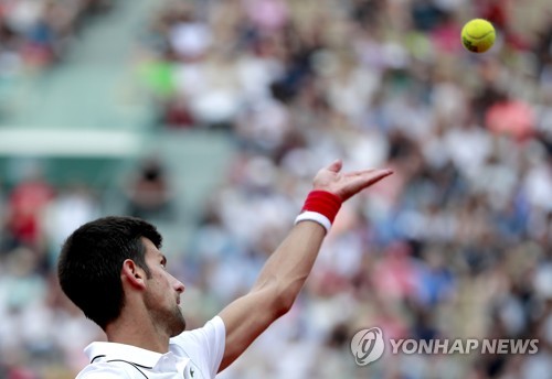 노바크 조코비치의 서브. [EPA=연합뉴스]