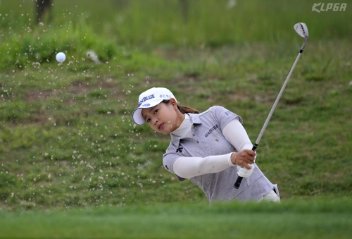 김혜선의 7번홀 벙커샷 [KLPGA 제공=연합뉴스]
