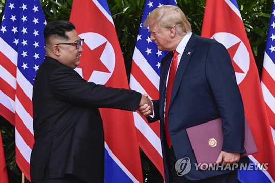 김정은 북한 국무위원장과 도널드 트럼프 미국 대통령[AP=연합뉴스 자료사진]