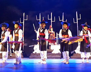 올해 통영연극예술축제에서 상연하는 ‘통제영의 바람’.