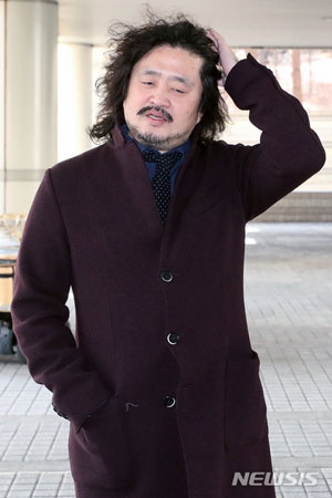 김어준