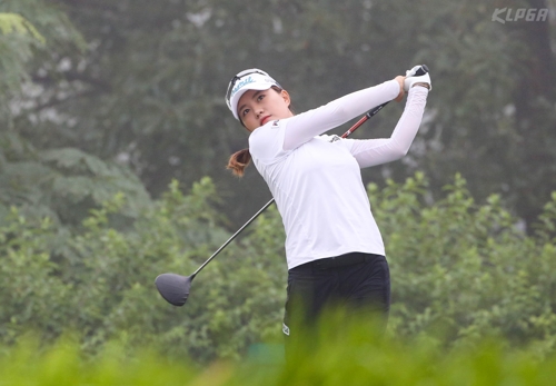 허다빈의 드라이버샷.[KLPGA 제공]