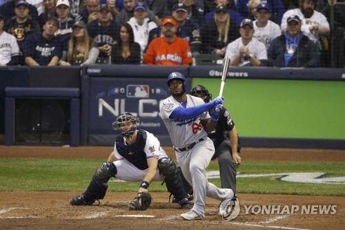 3점 홈런으로 쐐기 박은 푸이그 [AP=연합뉴스]