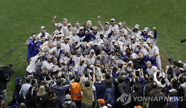 2년 연속 내셔널리그 제패한 다저스 [AP=연합뉴스]