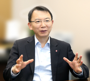 <레벨 업 사회공헌>“미래의 사회공헌 활동은 기업 가치 창출하고 지속가능해야”