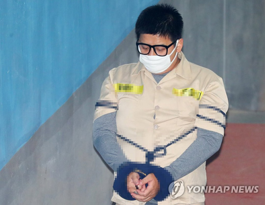 중학생 딸의 친구를 성추행하고 살해한 혐의로 재판에 넘겨진 ‘어금니 아빠’ 이영학 [연합뉴스 자료사진]