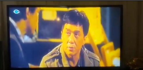 이란 국영방송 키시섬 담당 자회사가 내보낸 청룽 영화[트위터]