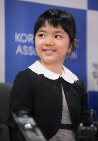 일본기원 최연소 프로기사 스미레 초단 [사이버오로 제공]