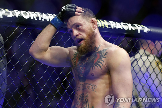UFC 229에서 패한 맥그리거[AP=연합뉴스 자료사진]