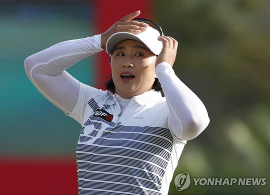 우승 확정하고 기뻐하는 양희영 [EPA=연합뉴스]