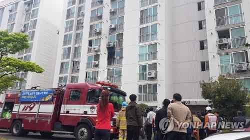 아파트 방화 흉기난동 사건 현장 [연합뉴스 자료사진]