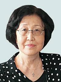 구자명 소설가