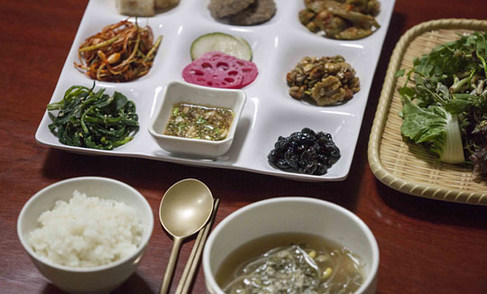 안동 고택 칠계재의 아침상. 안동관광두레 제공