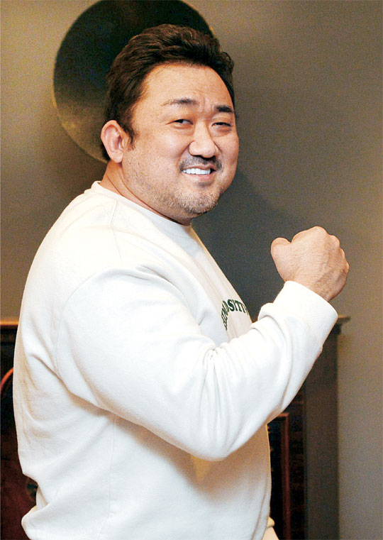 먼길을 돌아 꿈을 이룬 마동석은 “클린트 이스트우드의 ‘그랜 토리노’ 같은 영화를 하고 싶다고 말했다. 김낙중 기자 sanjoong@