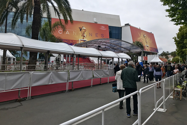 <김구철 기자의 여기는 칸>예년보다 썰렁한 칸…왜?