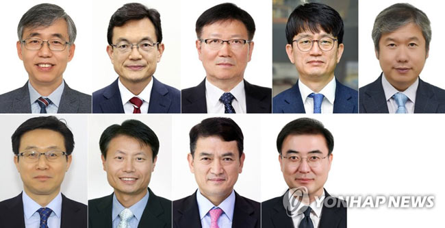 (서울=연합뉴스) 문재인 대통령은 23일 오후 차관급 인사를 단행했다. 윗줄 왼쪽부터 신임 김성수 과학기술정보통신부 과학기술혁신본부장, 조세영 외교부 1차관, 서호 통일부 차관, 박재민 국방부 차관, 김계조 행정안전부 재난안전관리본부장, 아랫줄 왼쪽부터 이재욱 농림축산식품부 차관, 김강립 보건복지부 차관, 김경욱 국토교통부 2차관, 손병두 금융위원회 부위원장.